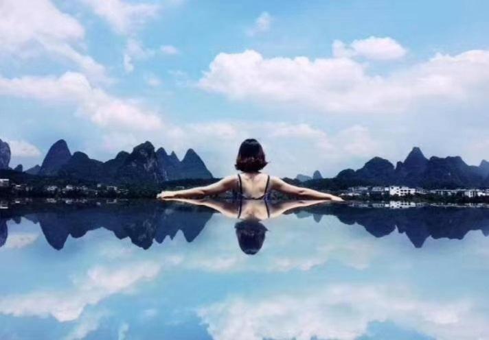 Showbiz Hostel Yangshuo Luaran gambar