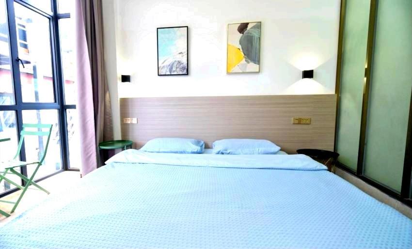 Showbiz Hostel Yangshuo Luaran gambar